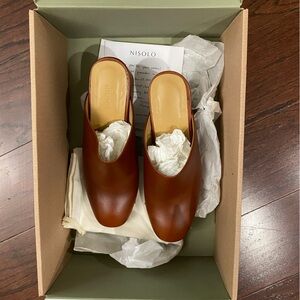 Nisolo Leather Closed Toe Slip On  All Day Mule Heeled Clogs BRANDY‎ SZ 7